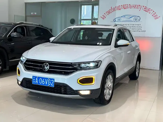 Volkswagen T-Roc — Фото автомобиля 2