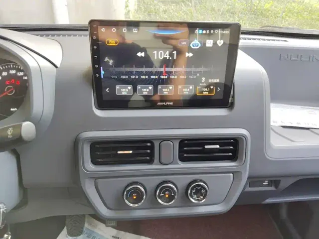 Wuling Yangguang — Фото автомобиля 12