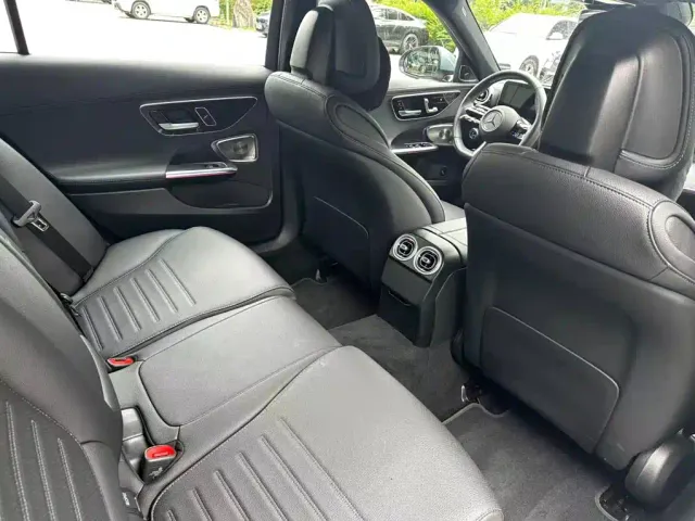 Mercedes-Benz C-Class — Фото автомобиля 17