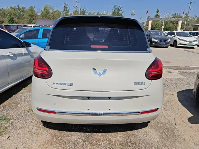 Wuling Bingo — Фото автомобиля 5