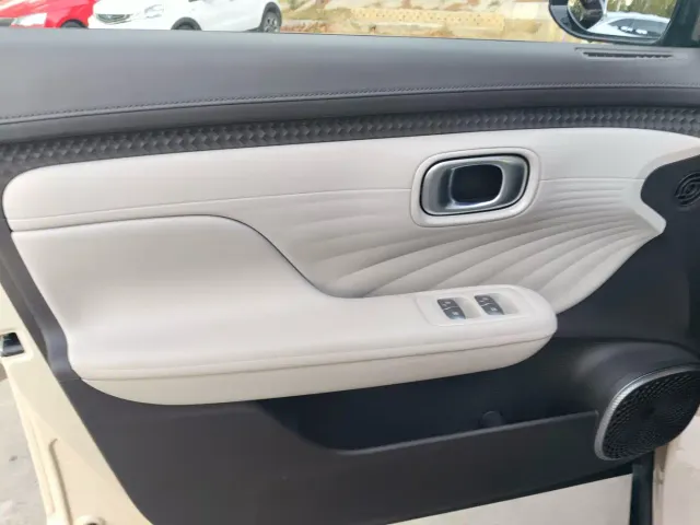 GAC AION UT super — Фото автомобиля 14