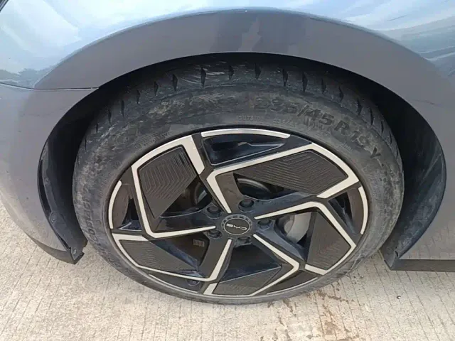 BYD Seal — Фото автомобиля 22