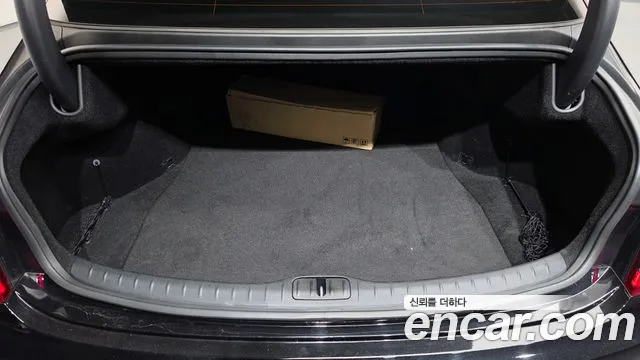 Genesis G80 RG3 — Фото автомобиля 24