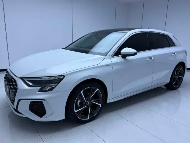 Фотография автомобиля — Audi A3
