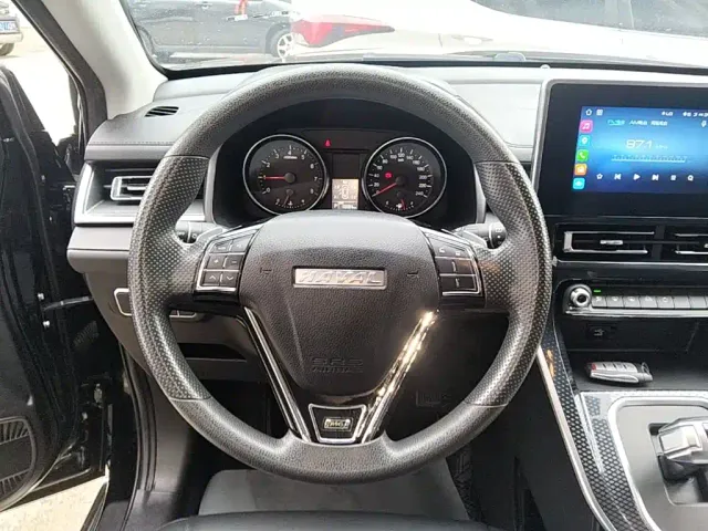 Haval M6 — Фото автомобиля 10