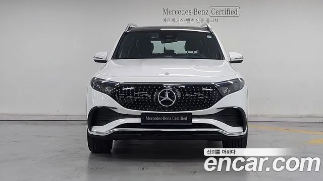 Mercedes-Benz EQB — Фото автомобиля 3