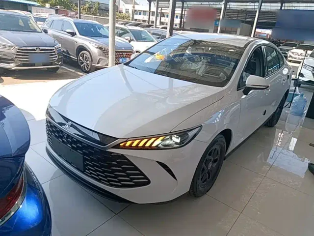 Фотография автомобиля — BYD Qin PLUS