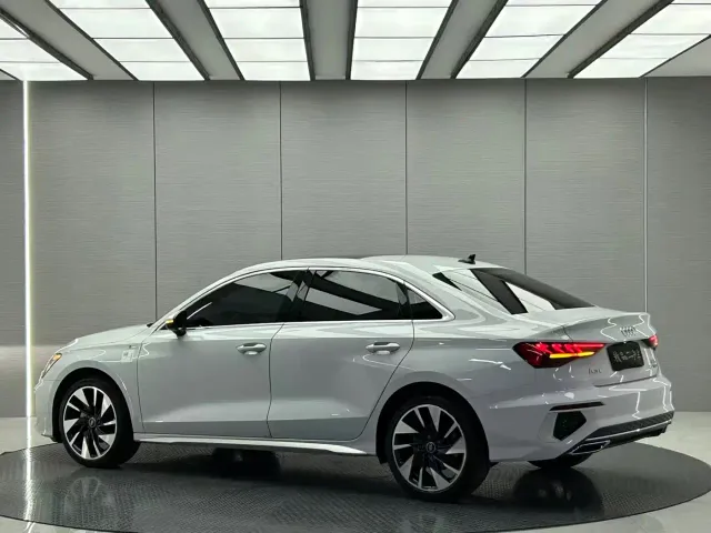 Audi A3 — Фото автомобиля 3