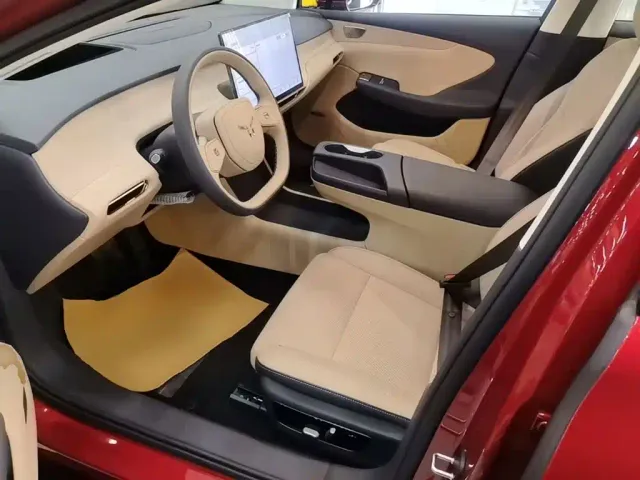 Hongqi Tiangong 05 — Фото автомобиля 14