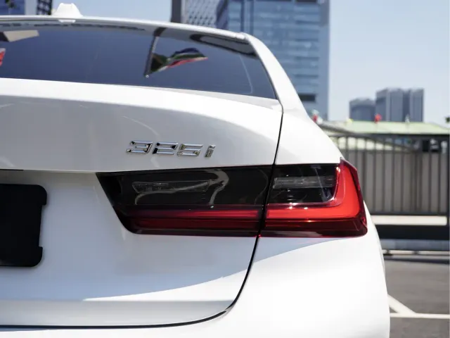 BMW 3 Series — Фото автомобиля 7