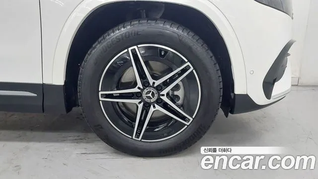 Mercedes-Benz EQA — Фото автомобиля 5