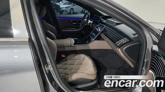Mercedes-Benz S-Class — Фото автомобиля 18