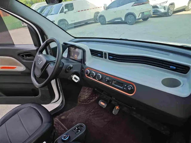 Wuling Hongguang Mini EV — Фото автомобиля 9
