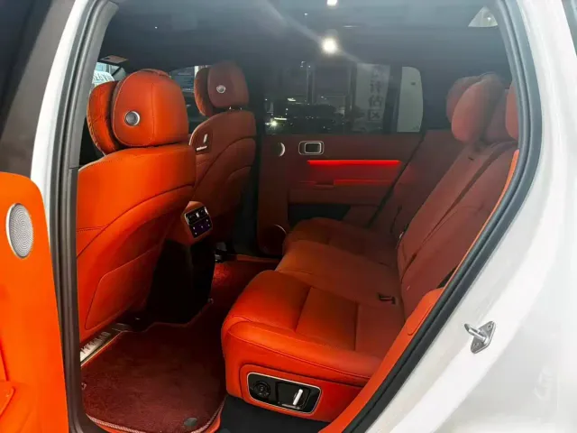 Li Auto L7 — Фото автомобиля 4