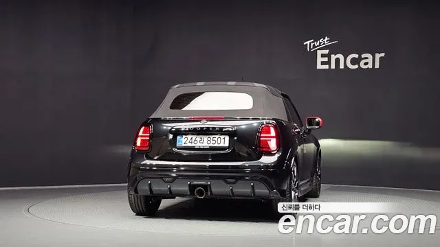 Mini Cooper Convertible — Фото автомобиля 4