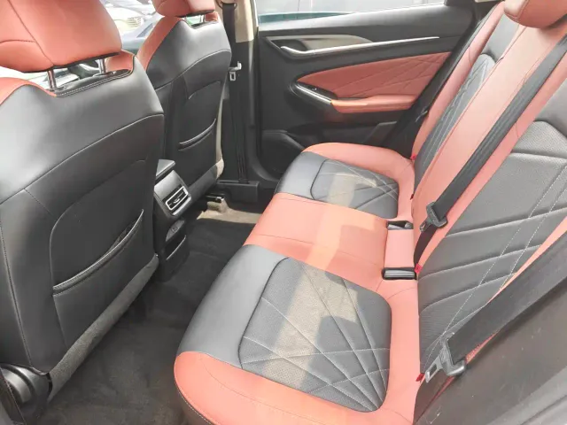 Changan Eado — Фото автомобиля 5
