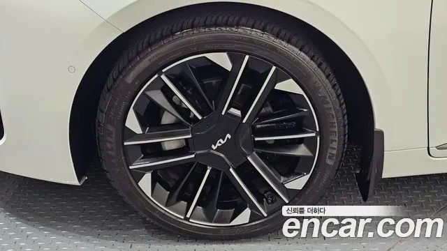 Kia K8 (New) Hybrid — Фото автомобиля 5