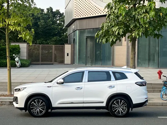 Chery Tiggo 8 PLUS — Фото автомобиля 7