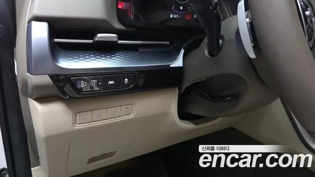 Kia Canival Carnival 4 поколение Бензин 9 мест Hi-Limousine — Фото автомобиля 23