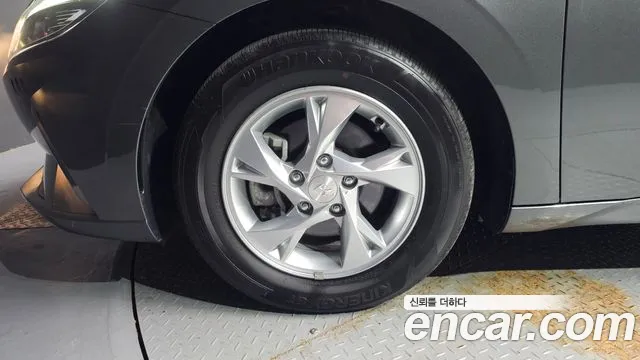 Hyundai AVANTE Avante (CN7) — Фото автомобиля 5