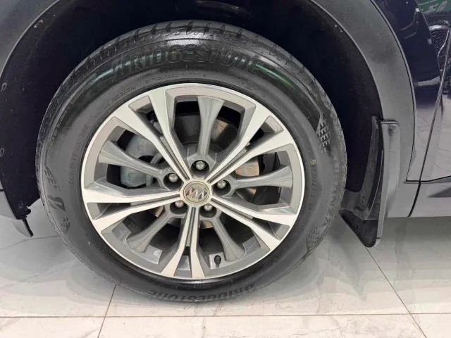 Buick Envision Plus — Фото автомобиля 25