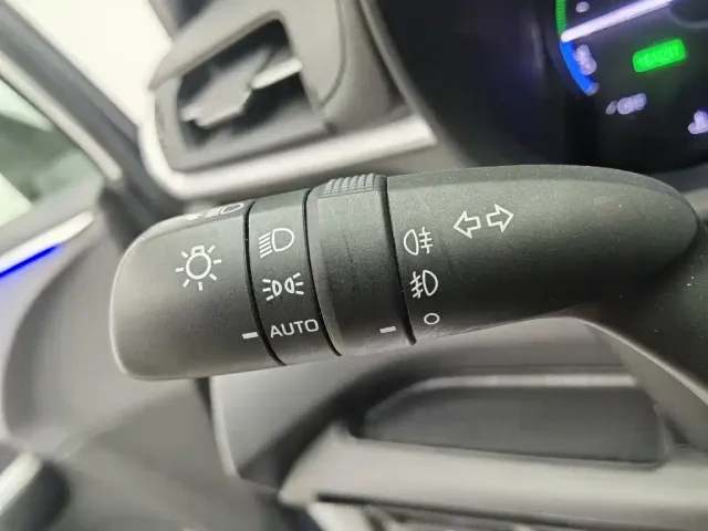 Toyota Sienna — Фото автомобиля 21