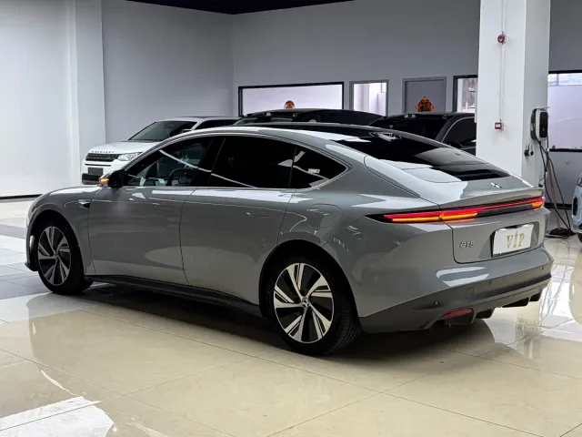 Nio ET5 — Фото автомобиля 4
