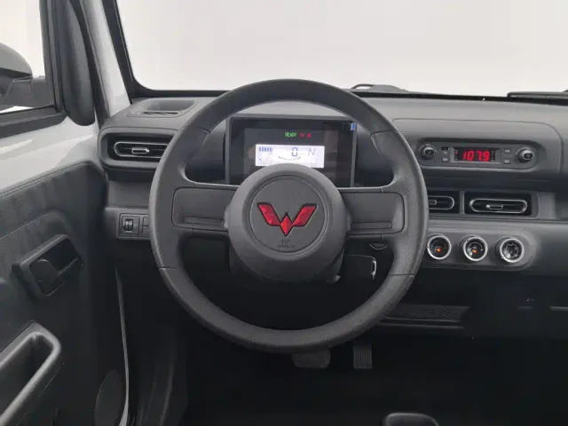Wuling Zhiguang NEV — Фото автомобиля 11