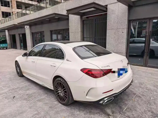 Mercedes-Benz C-Class — Фото автомобиля 3