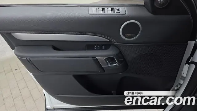 Land Rover Discovery — Фото автомобиля 13