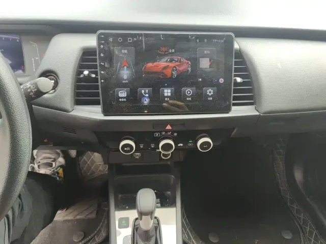 Honda Fit — Фото автомобиля 9