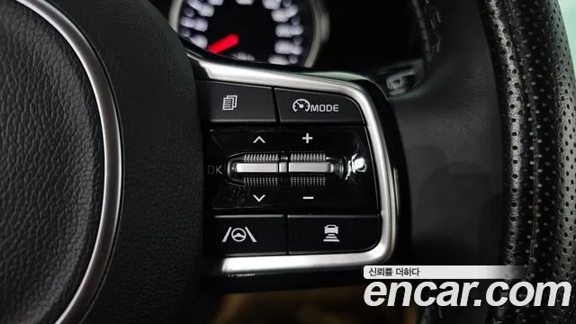 Kia Canival Carnival 4 поколение Бензин 9 мест Prestige — Фото автомобиля 15