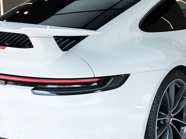 Porsche 911 — Фото автомобиля 8