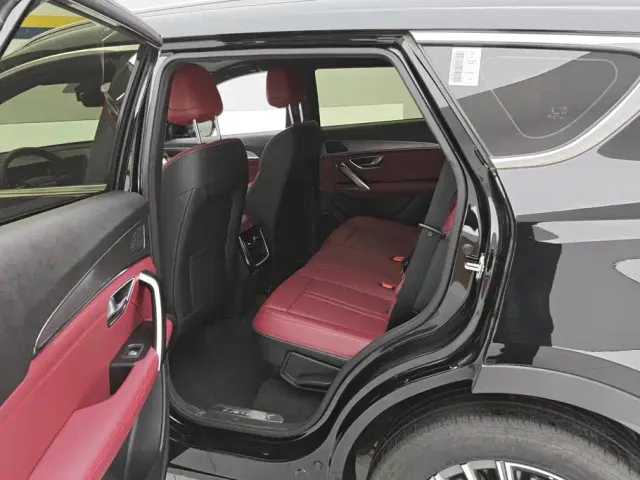 Jetour X70 Plus — Фото автомобиля 11