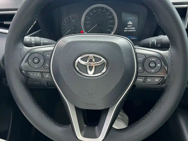 Toyota Corolla — Фото автомобиля 16