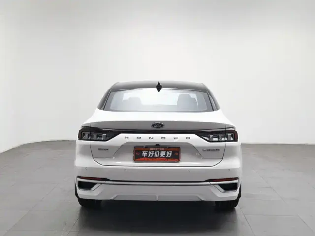Ford Mondeo — Фото автомобиля 4