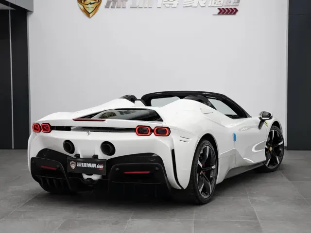 Ferrari SF90 — Фото автомобиля 21