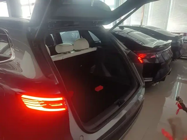 Geely Galaxy Starship 7 EM-i — Фото автомобиля 21