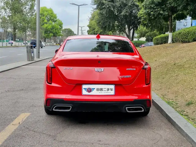 Cadillac CT4 — Фото автомобиля 5
