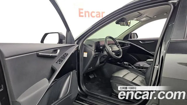 Kia Niro — Фото автомобиля 15