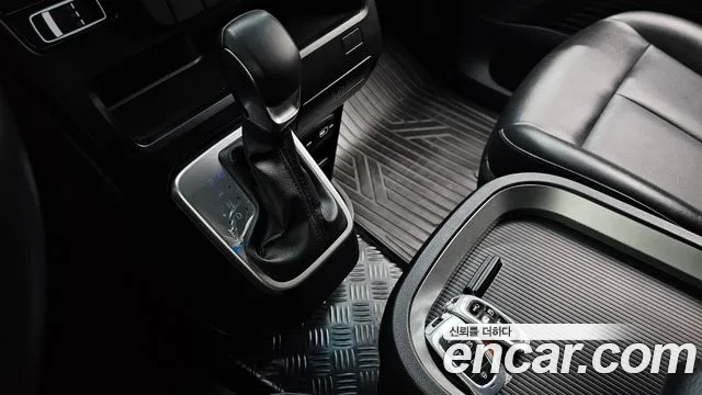 Hyundai Staria Staria Карго 5 мест — Фото автомобиля 9