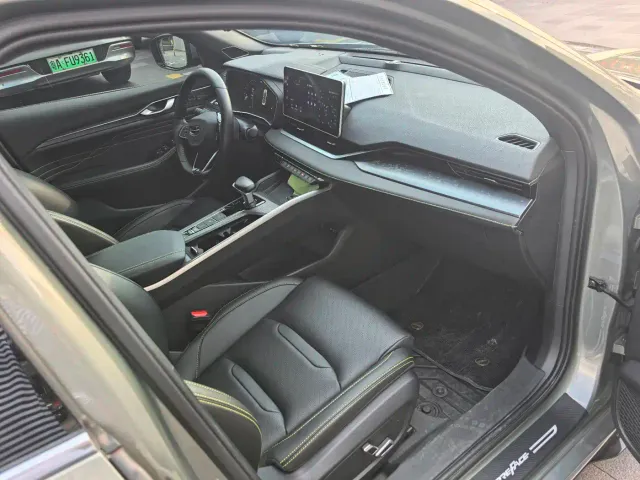 Geely Xingrui — Фото автомобиля 14