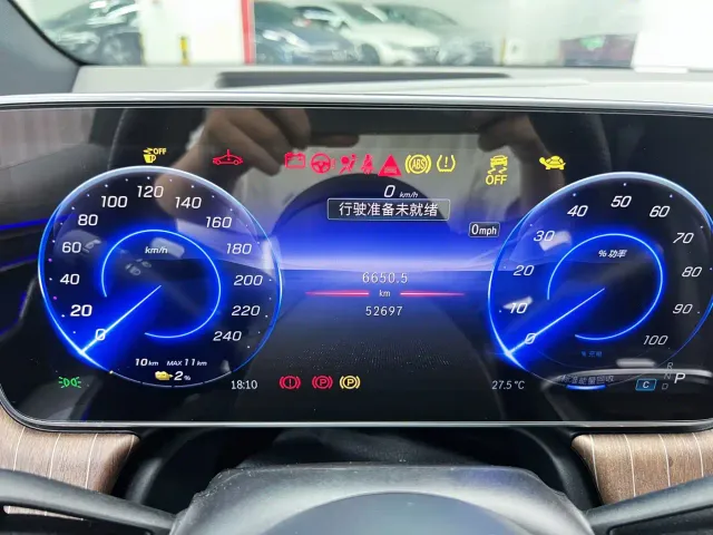 Mercedes-Benz EQE SUV — Фото автомобиля 17