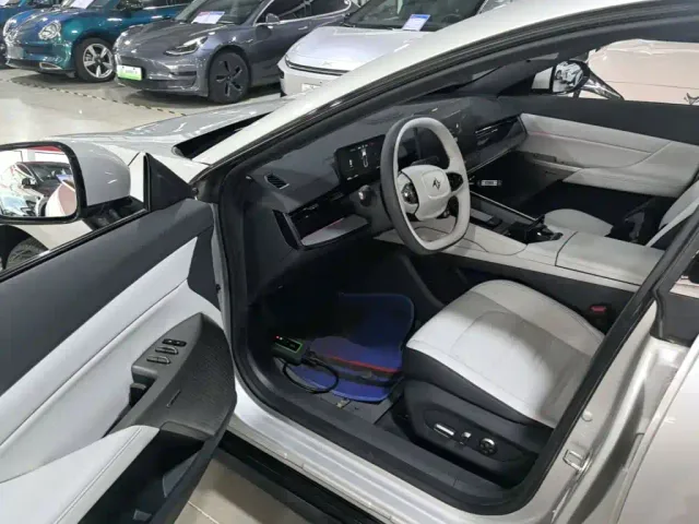 Dongfeng eπ 007 — Фото автомобиля 15
