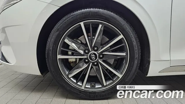 Hyundai Grandeur New — Фото автомобиля 5