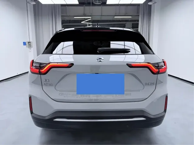 Nio ES6 — Фото автомобиля 10