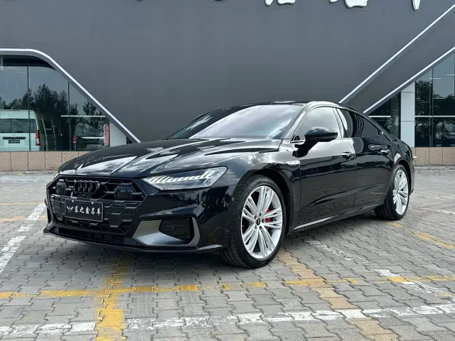 Audi A7L — Фото автомобиля 8