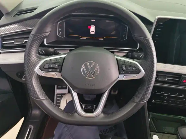 Volkswagen Tiguan L — Фото автомобиля 15