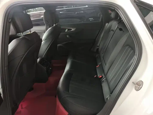 Audi Audi A4L 2024 40 TFSI Luxury Dynamic — Фото автомобиля 16
