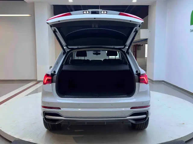 Audi Q3 — Фото автомобиля 16
